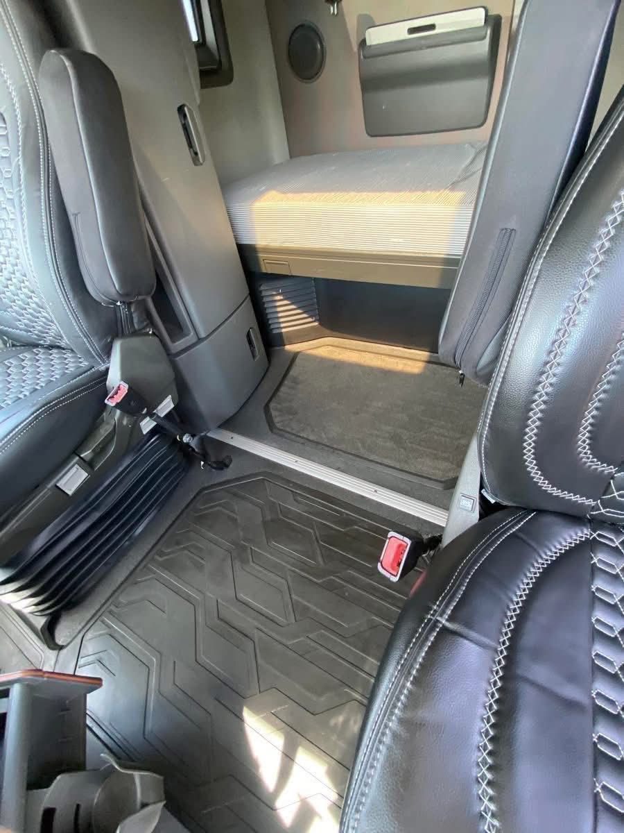 Truck cleaning service