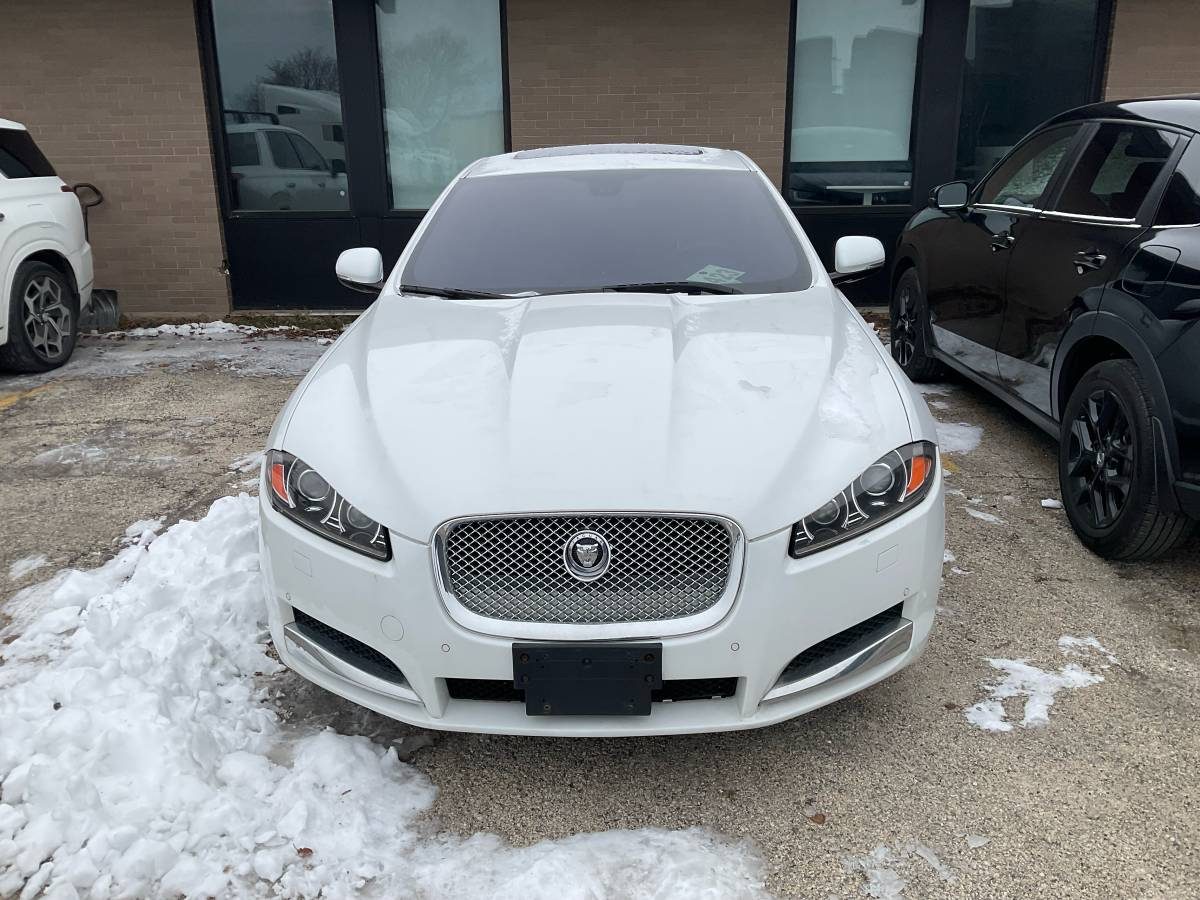 Jaguar XF