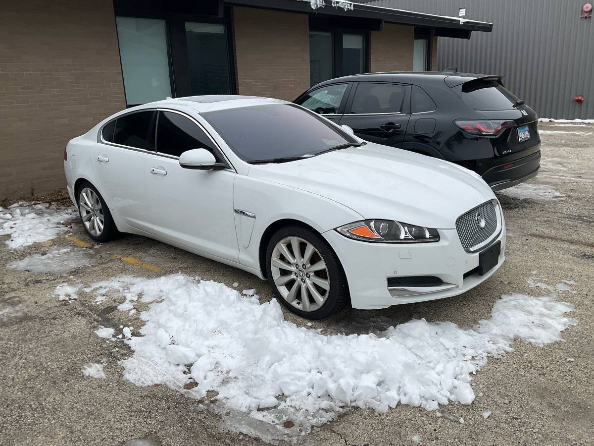 Jaguar XF