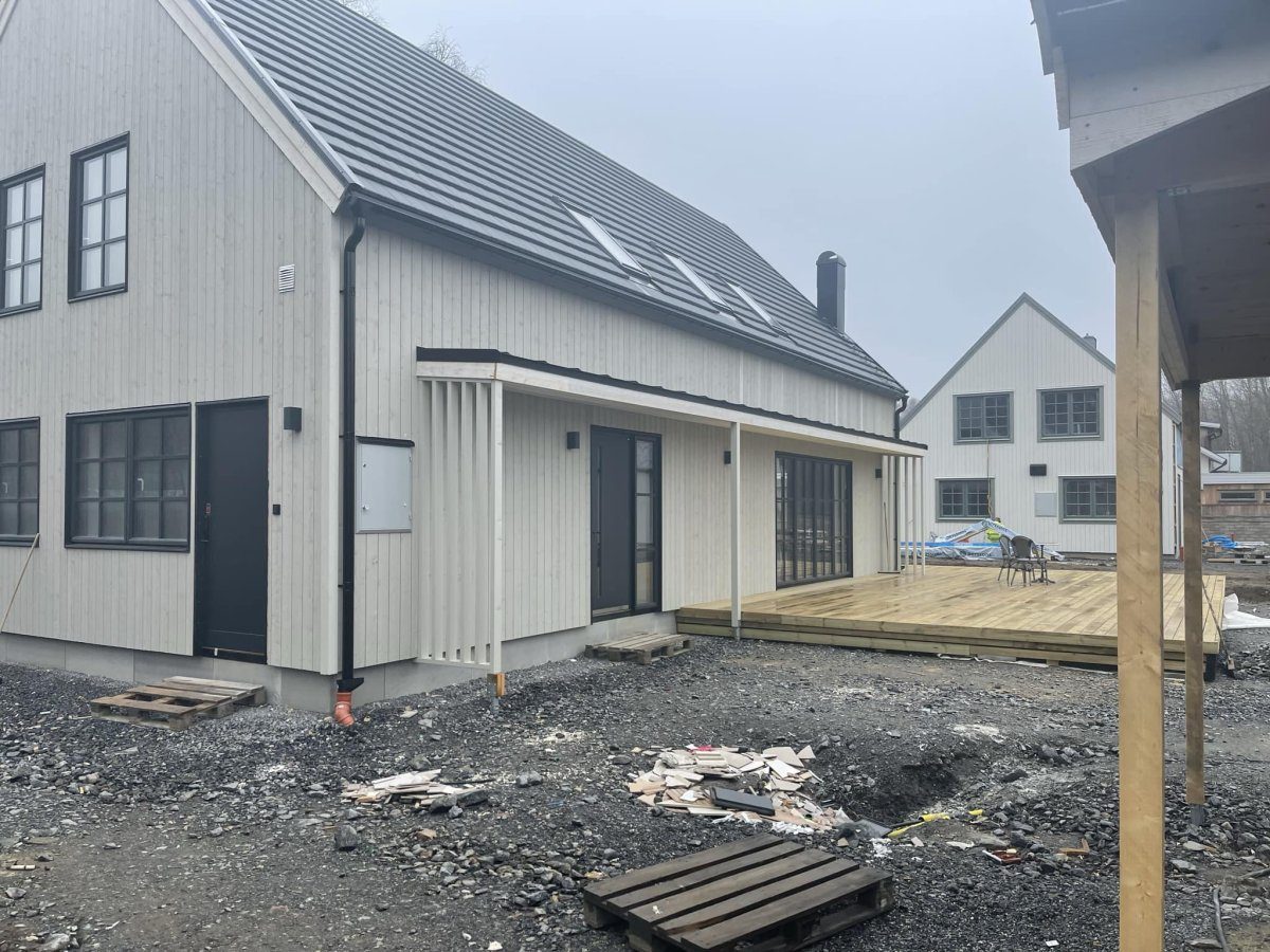 Siūlo darbus Švedijoje