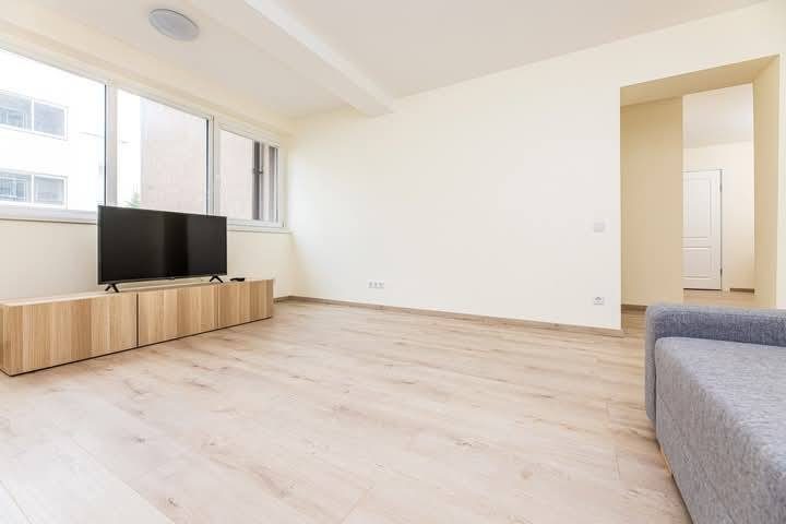 Parduodami Butai Šventojoje