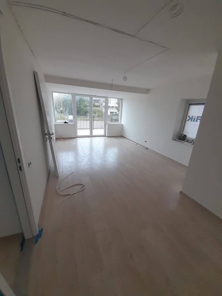 Parduodami Butai Šventojoje