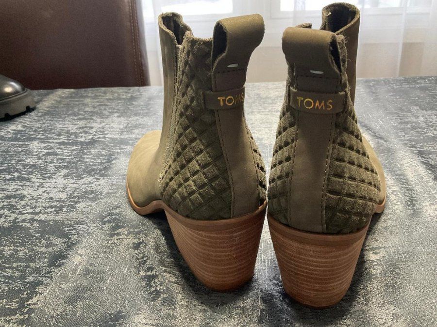 TOMS collection olive ankle boots. NEW