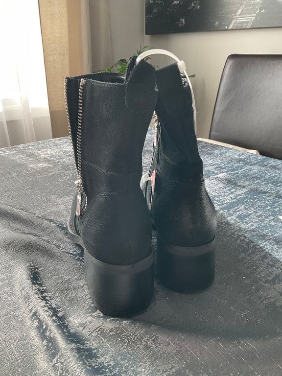Blondo waterproff boots.NEW