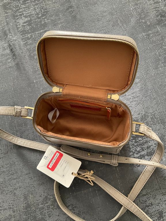 Authentic HOBO collection Driffwood Genuine Leather Crossbody Bag