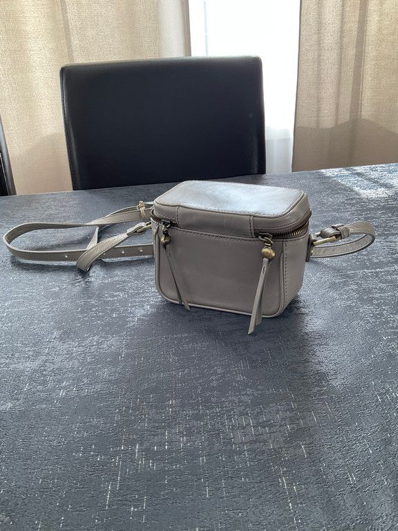 Authentic HOBO collection Driffwood Genuine Leather Crossbody Bag
